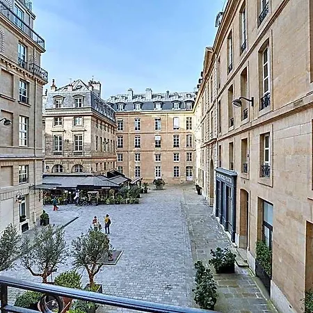 Sumptuous Louvre/palais Royal Hotell Paris